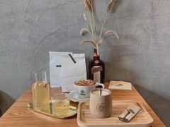 -ZING COFFEE 镜咖啡