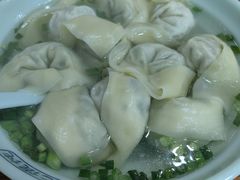 -潘国仙耳光馄饨(黄家阙路店)