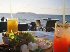-Sunset Bar(丹绒亚路香格里拉店)