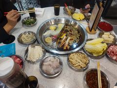 -老成都市井火锅阿泥頭火锅公司(海宁长安佳源中心广场店)