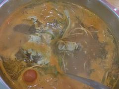 -野山舂·贵州现舂酸汤火锅(鸿通城店)