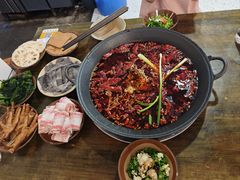 -黄潇洒老火锅(九眼桥宏济巷店)