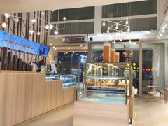 -顶东面包花园·生日蛋糕(世博店)
