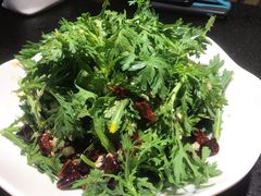 炝拌茼蒿-万重锦·人文川菜馆(骡马市店)