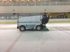 -冠军冰场CHAMPION RINK(百联又一城店)