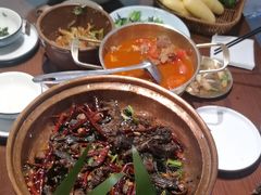 -老滇山寨•云南特色菜•地方菜•民族风情歌舞表演(金碧店)