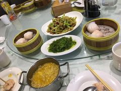 -圣河湾虾饺美食(站前店)