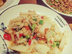 油渣炒大白菜-老馆子·建德菜·山肴鱼鲜(海威新界店)