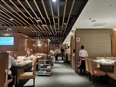 大堂-海底捞火锅鲜切牛肉主题店(长寿路店)