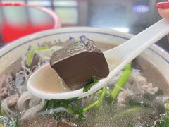 -田海鹰猪血汤(平东一街店)