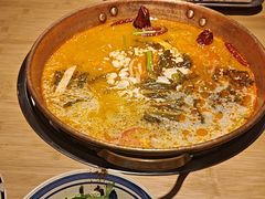 -洱火云南酸菜牛肉火锅(石景山当代商城店)