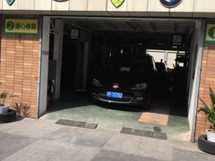 -蜂鸟快修喷漆钣喷汽修旗舰工厂(军工路店)