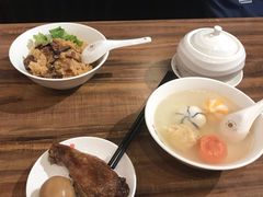 -呷七碗(新北淡水店)