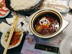 -名都晓荷塘主题火锅(春光路店)