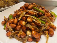 花生拌小鱼-老牌坊鲁菜名店(宽厚里店)