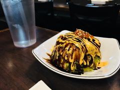 牛油果三文鱼黄瓜沙拉-Bonchon Chicken