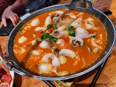 -老滇山寨•云南特色菜•地方菜•民族风情歌舞表演(金碧店)