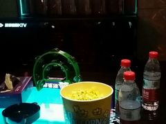 -蓝尊量贩(黄河路店)