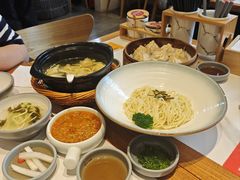 -馋三尺蟹粉小笼(人民广场店)