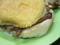 猪扒酥皮包-大利来记咖啡室(告利雅施利华街店)