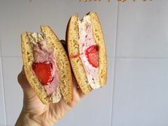 4.0特浓草莓牛乳-辛一·铜锣烧(鸿寿坊店)