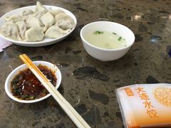 -周家大连水饺(美专校街店)
