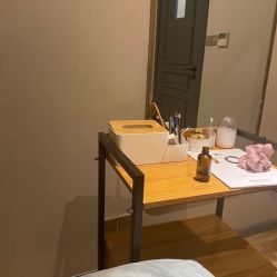 -PE SALON 
