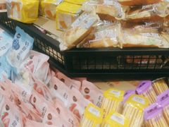 -零食小镇(彤万乐商贸店)