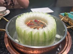 -得意咚瓜·顺德鱼生·冬瓜火锅(深圳首店)
