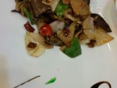 -马尔龙新疆饭店·清真(瑞景店)