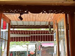 -邊城書店