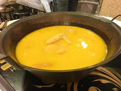 -鲜入围煮花胶鸡海鲜火锅