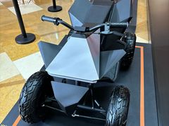 -TESLA 特斯拉(上海太古汇体验店)