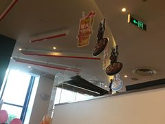 -必胜客(武汉欢乐谷店)