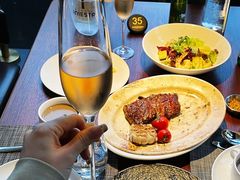 -MONICH牛排融合餐厅(和义大道购物中心店)