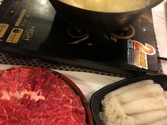 -鲜入围煮花胶鸡海鲜火锅