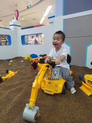 -孩子王童乐园(西安盛龙店)