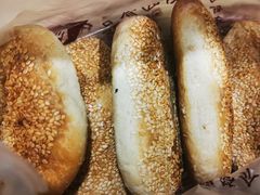 葱油烧饼-朱记小郑酥烧饼(建康路店)