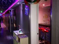 -唯爱KTV聚会餐厅(仙林东城汇店)