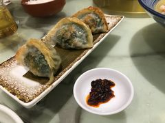 香煎韭菜饺-港美茗点名菜(万江店)