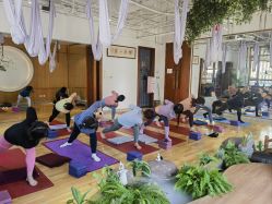 点击看大图 -花间禅净·瑜伽