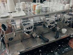 -HUG·拥抱咖啡(郑州宝龙广场店)