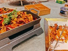 -俭寨大盘鸡·手抓肉·烧烤新疆菜(乌苏路店)