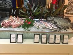 -海口绿发希尔顿酒店-田园汇自助餐·三文鱼·海鲜