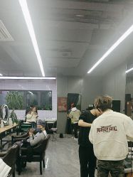 -藤野造型烫发染发