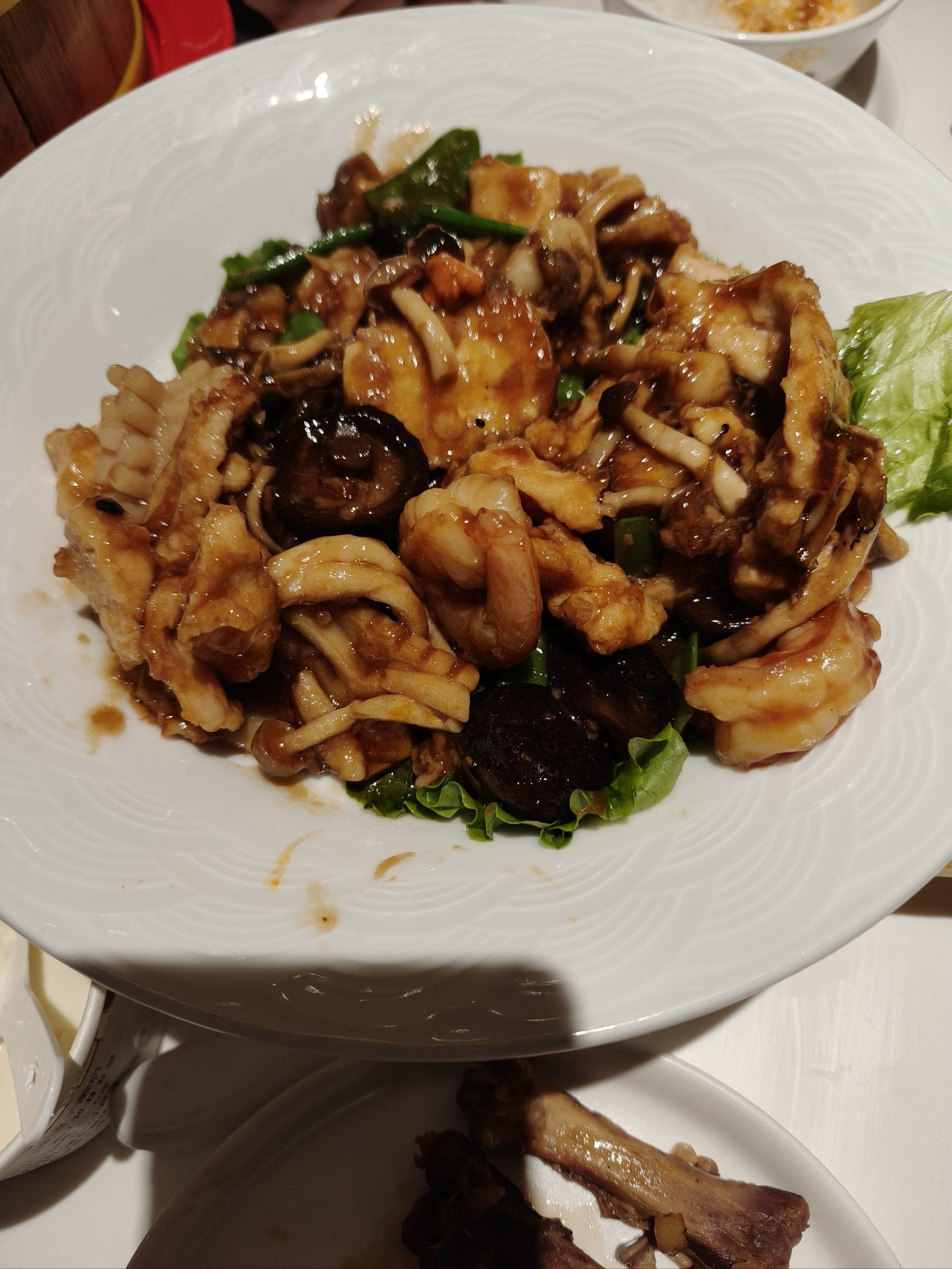 「大铁勺新津菜(迎水道店)」中午带着孩子