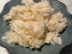 绣球菇-尚尚仙·酸汤猪手·猪肚鸡火锅(华联万柳购物中心店)