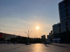 -新华文创·光的空间
