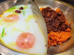 -沸炉重庆老火锅(军事博物馆店)