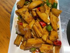 -叶派龙虾•招牌香辣蟹·海鲜(中海国际店)